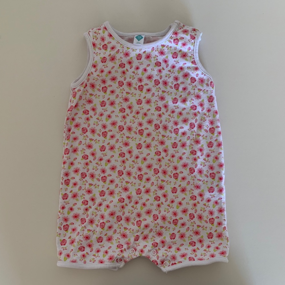 Baby girls floral print romper in size 18M